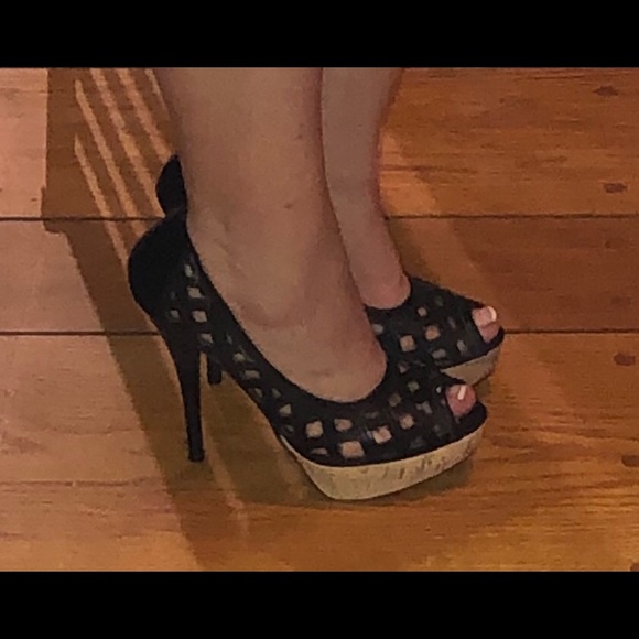 Rue 21 Etc Lattice Stiletto Platform Peeptoe Pump - Picture 10 of 14